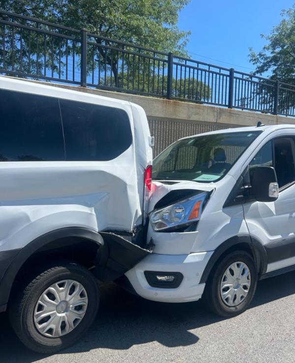 Tim Walzs motorcade crashes in pile up, staffer
